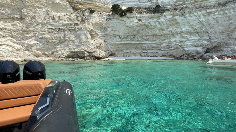 Paxi: Holiday Guide to the green paradise of the Ionian